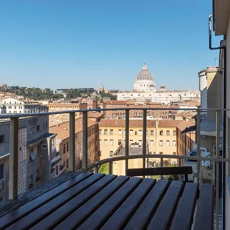 Bright Apt With Views Of San Pietro Rom Exterior foto