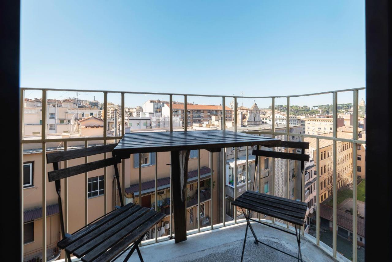 Bright With Views Of San Pietro Apartamento Roma