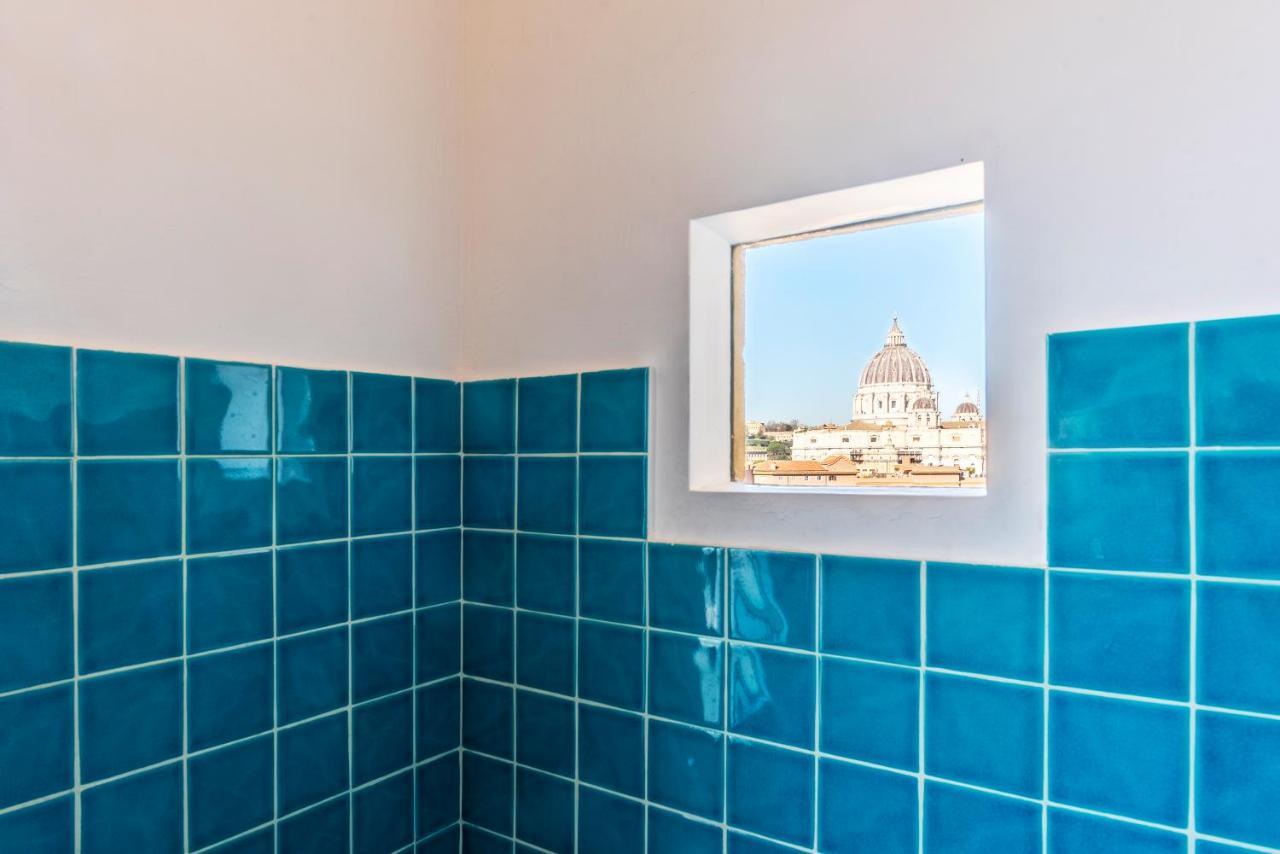 Bright With Views Of San Pietro Apartment Rome