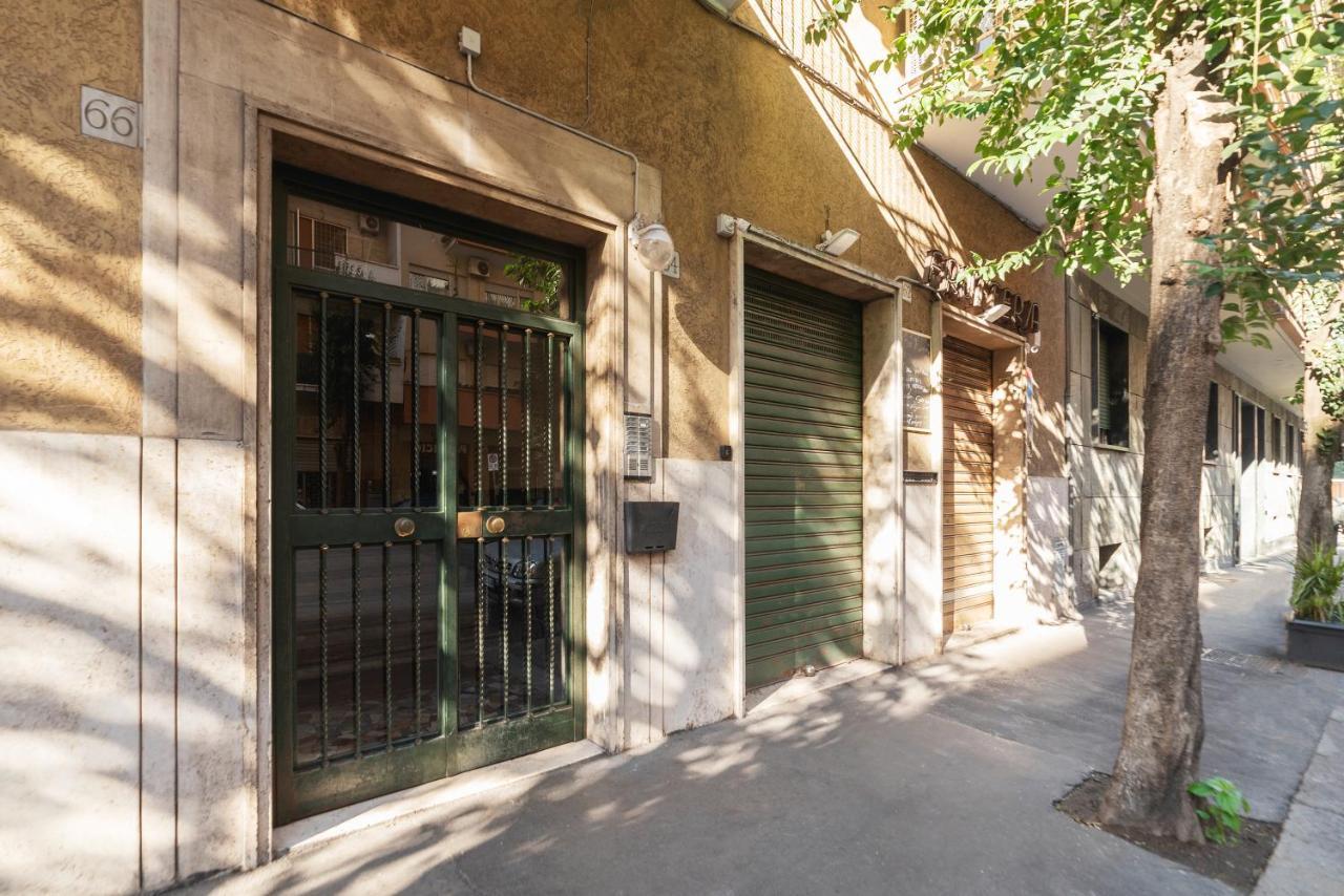 Bright With Views Of San Pietro Apartment Rome